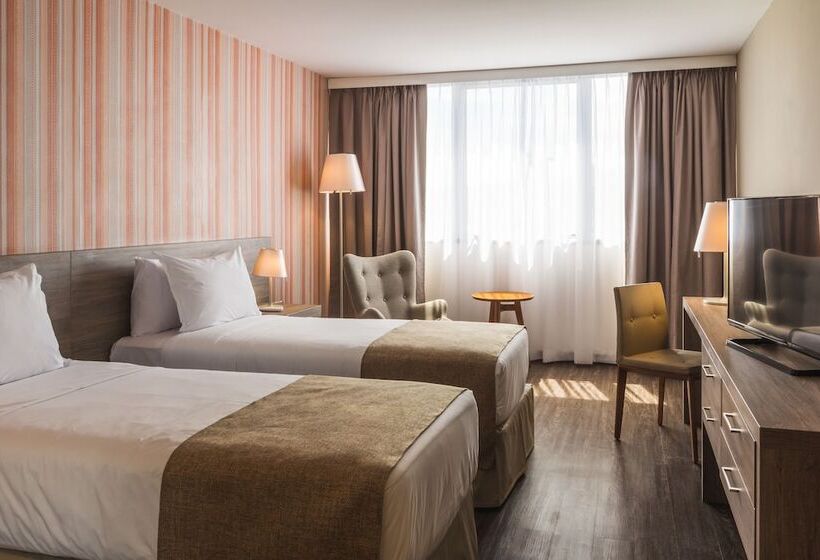 اتاق سوپریور, Frontier Hotel Rivera