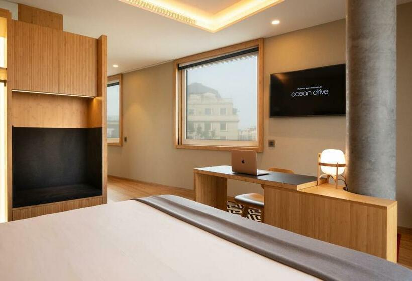 سوییت, Eurostars Barcelona Central