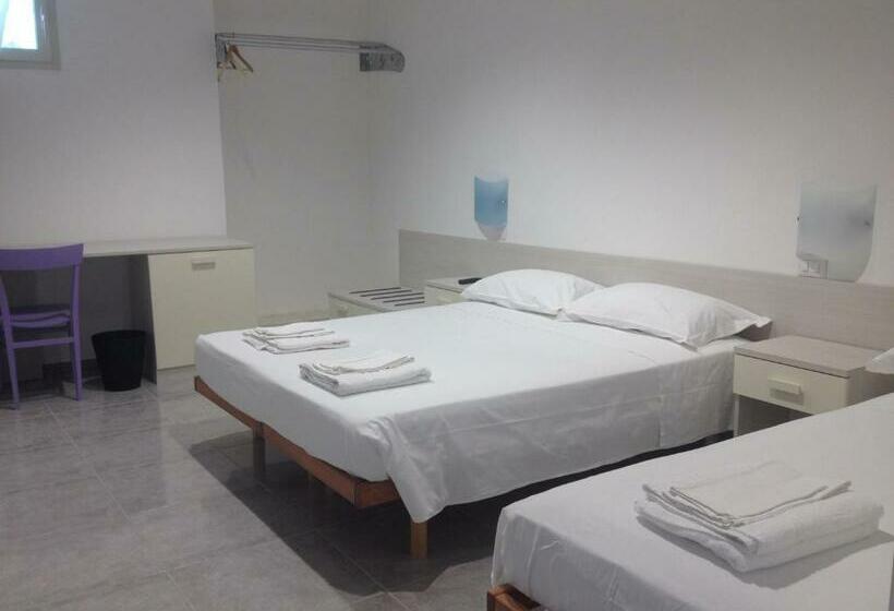 اتاق استاندارد سه نفره, Residence Palomba