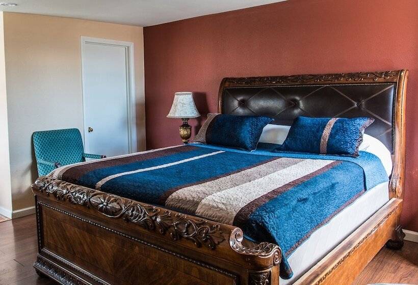 سوییت, Sahara Resort & Spa
