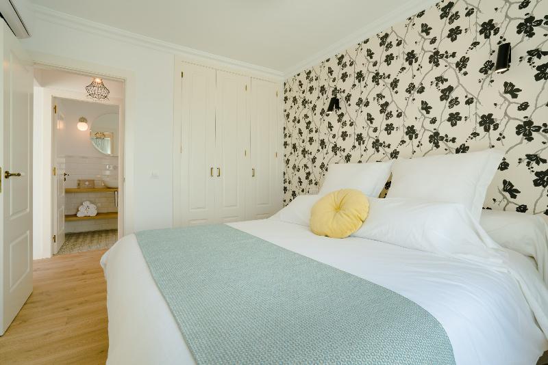 آپارتمان 1 خوابه با چشم‌انداز استخر, La Concha Boutique Apartments   Adults Only