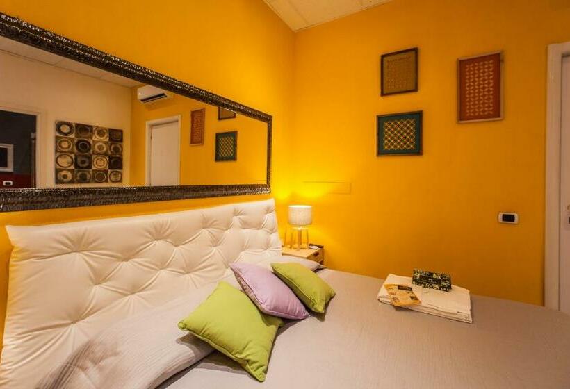 اتاق لوکس, Chambres Du Monde