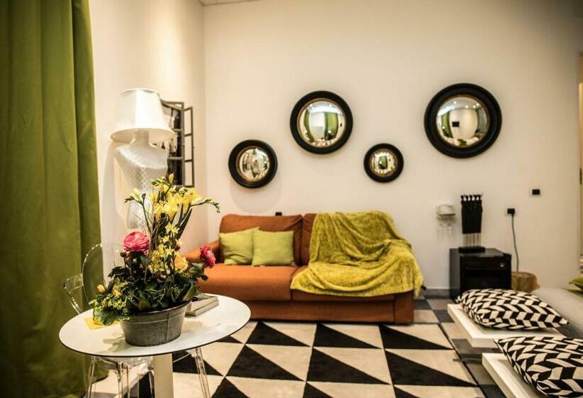اتاق لوکس, Chambres Du Monde