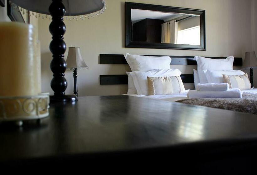 اتاق لوکس با بالکن, Lemon & Lime Guesthouse