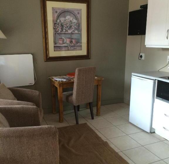 سوییت لوکس, Lemon & Lime Guesthouse