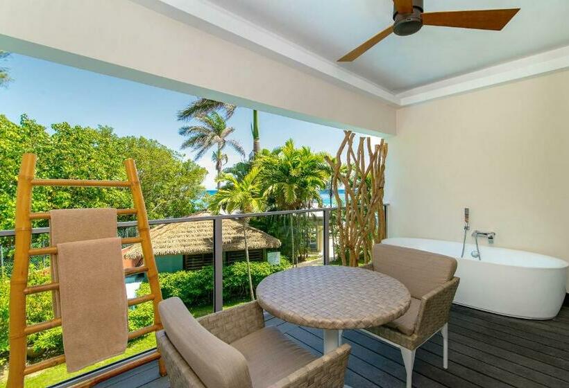 سوئیت جونیور با چشم‌انداز, Zoetry Montego Bay