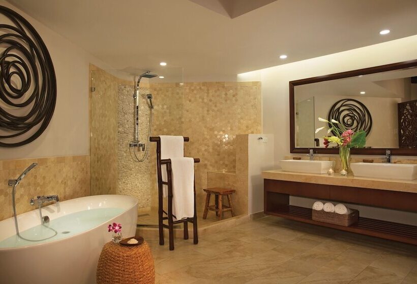 Junior Suite Vista Mar, Zoetry Montego Bay  All Inclusive