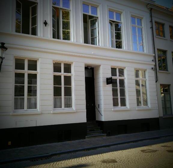 اتاق استاندارد با تخت بزرگ, B&b Les Invités