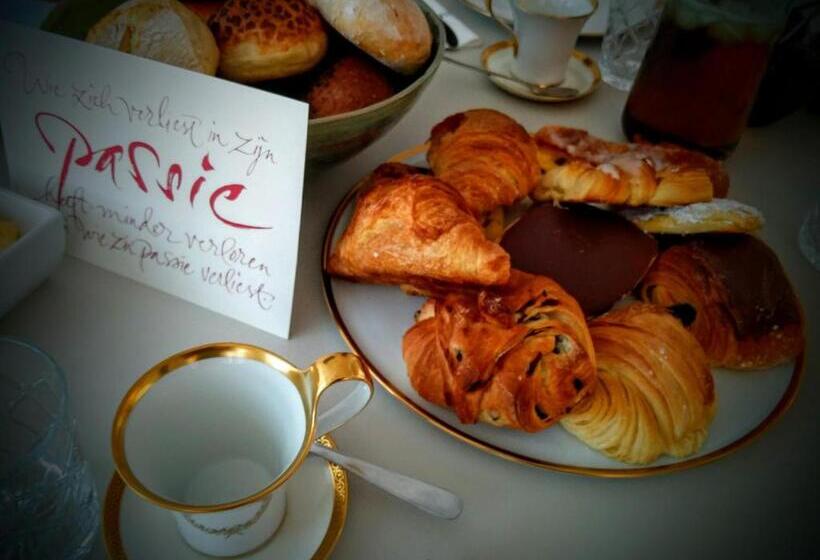 اتاق لوکس با تخت بزرگ, B&b Les Invités