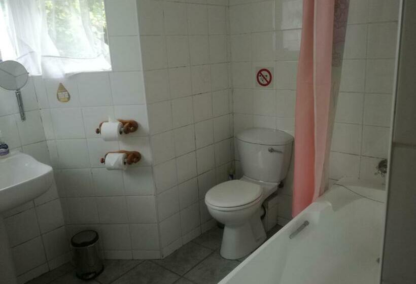 اتاق استاندارد, Valley Guest House