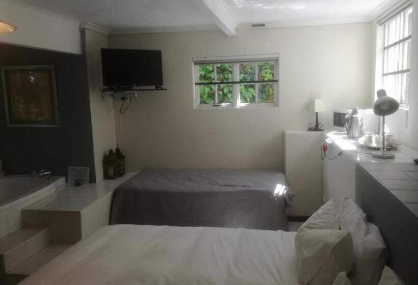اتاق استاندارد با تراس, Valley Guest House