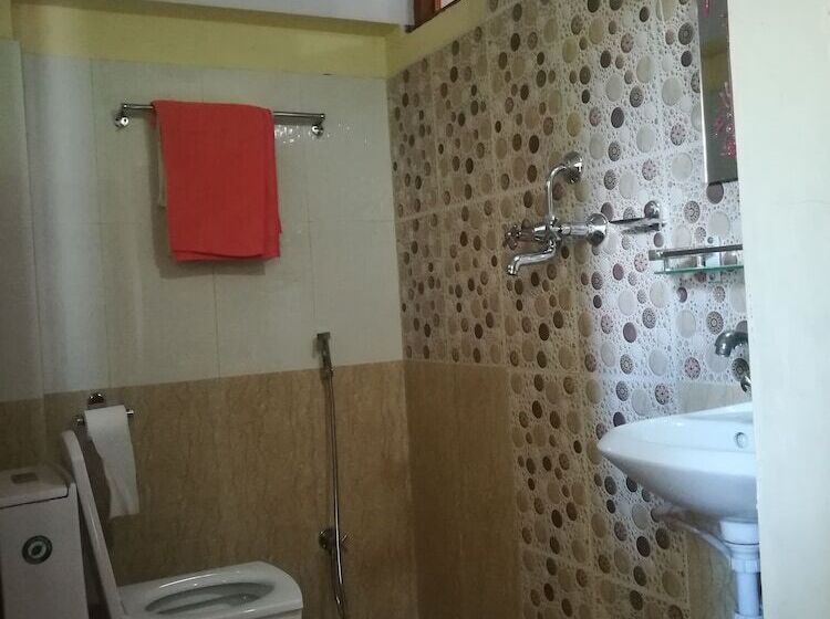 اتاق اکونومی یک تخته, Mountain Guesthouse