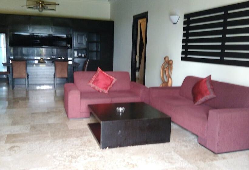 ویلای یک اتاق خوابه با استخر شنا, Royal Pool Villa Bali