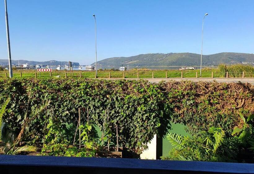 اتاق استاندارد چهار تخته, Lakeside Knysna Accomodation