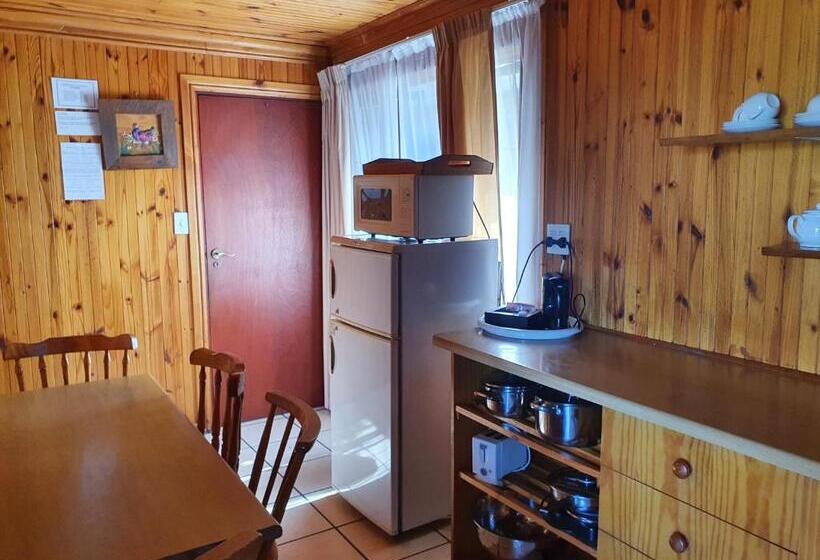 اتاق خانوادگی, Lakeside Knysna Accomodation