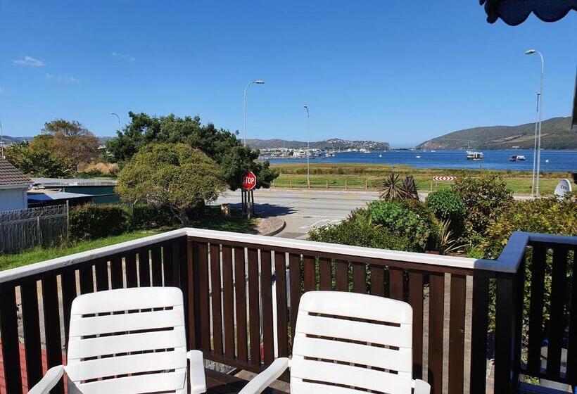اتاق خانوادگی, Lakeside Knysna Accomodation