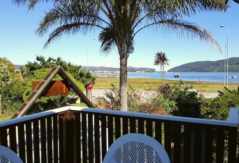 اتاق خانوادگی, Lakeside Knysna Accomodation