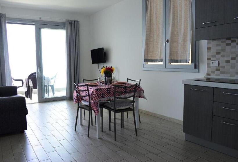 آپارتمان 1 خوابه با بالکن, Residenza Miramare