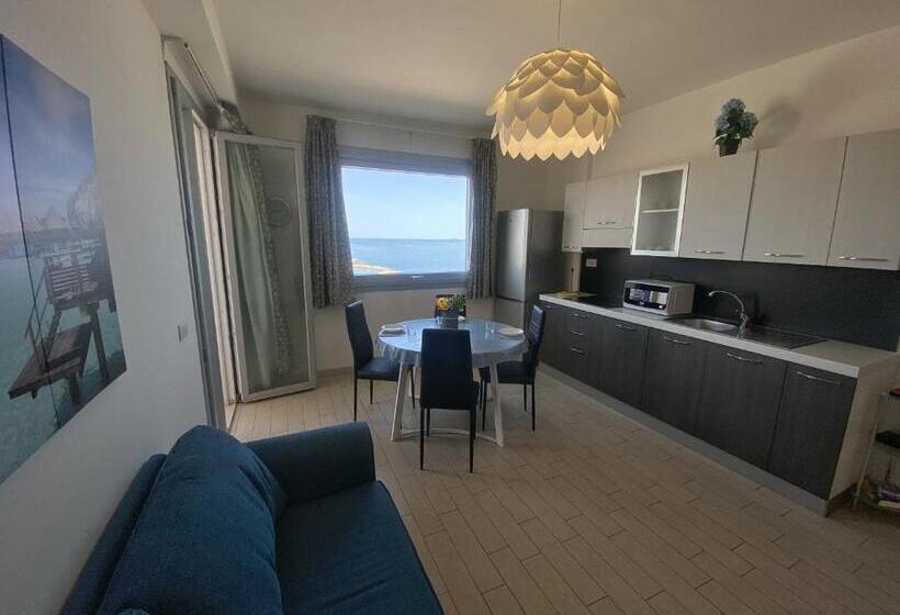 آپارتمان 1 خوابه با تراس, Residenza Miramare