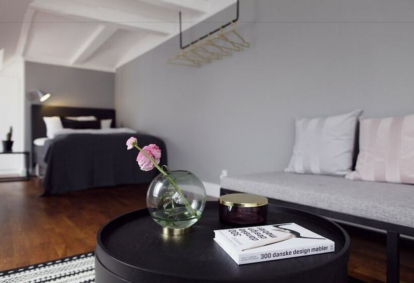 1 Bedroom Penthouse Apartment, Arthur Aparts