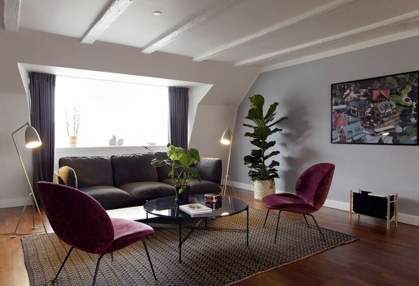1 Bedroom Penthouse Apartment, Arthur Aparts