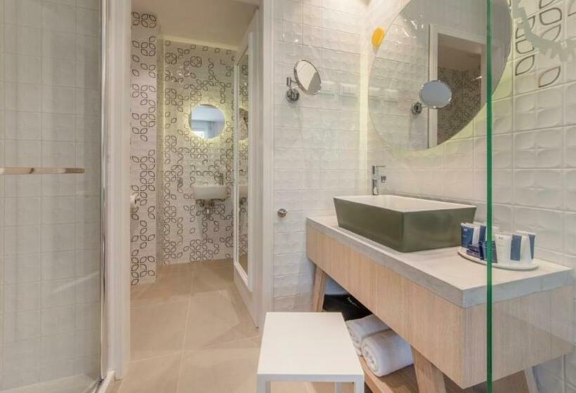 اتاق سوپریور با بالکن, Bluesun Hotel Jadran