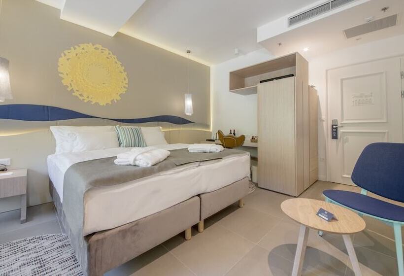 اتاق اکونومی, Bluesun Hotel Jadran