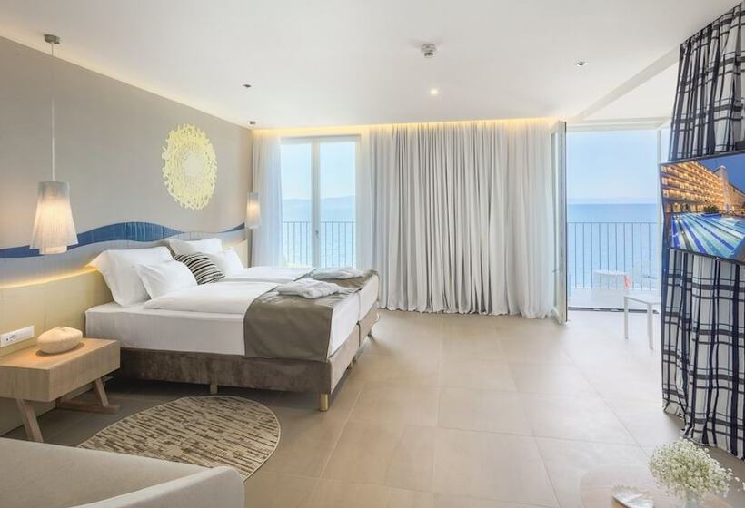 استودیوی استاندارد با چشم‌انداز دریا, Bluesun Hotel Jadran
