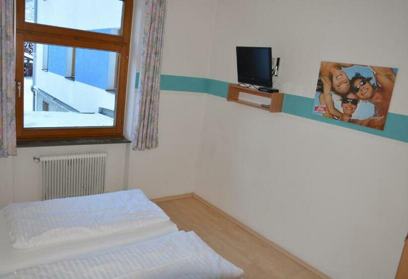 اتاق استاندارد, Jugendherberge Bad Gastein