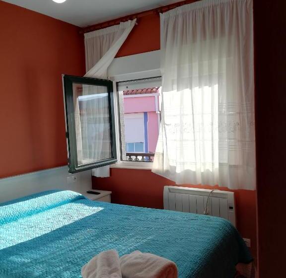 اتاق لوکس, Albergue O Encontro   Hostel