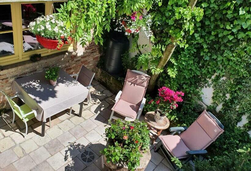 سوئیت با وان آب گرم, B&b Huyze Walburga