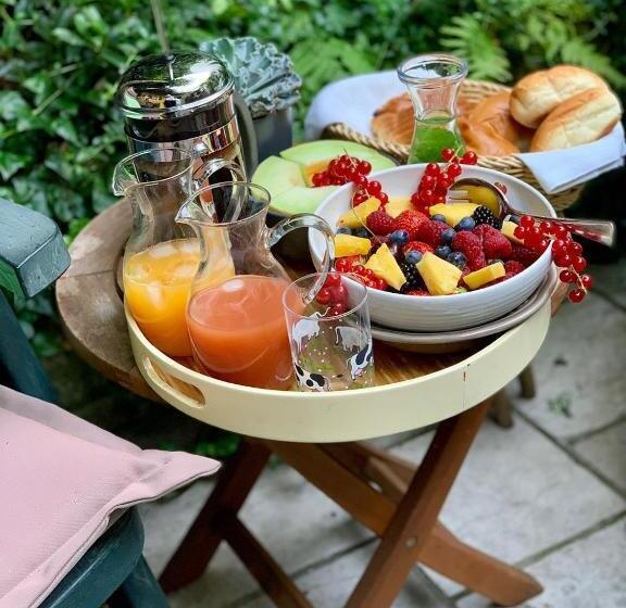 سوئیت با وان آب گرم, B&b Huyze Walburga