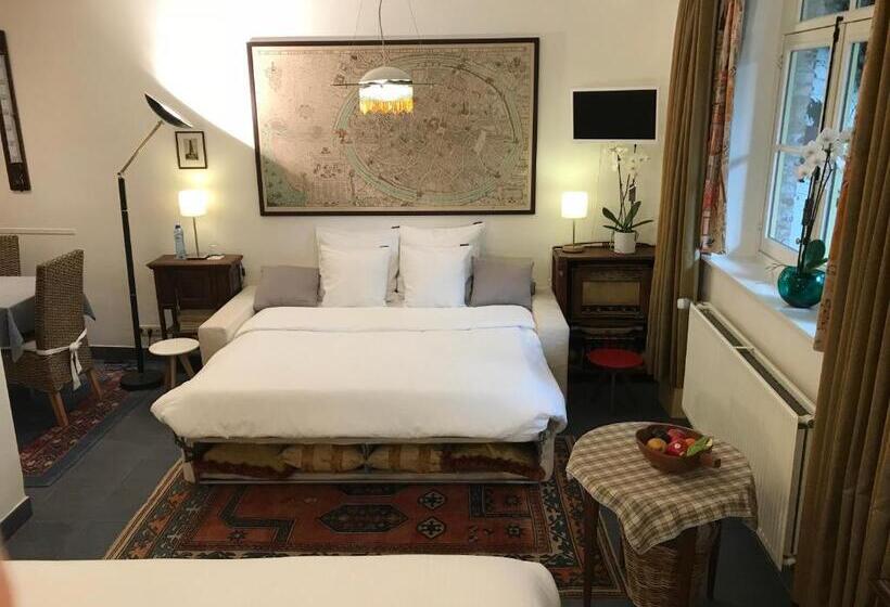 سوئیت با وان آب گرم, B&b Huyze Walburga