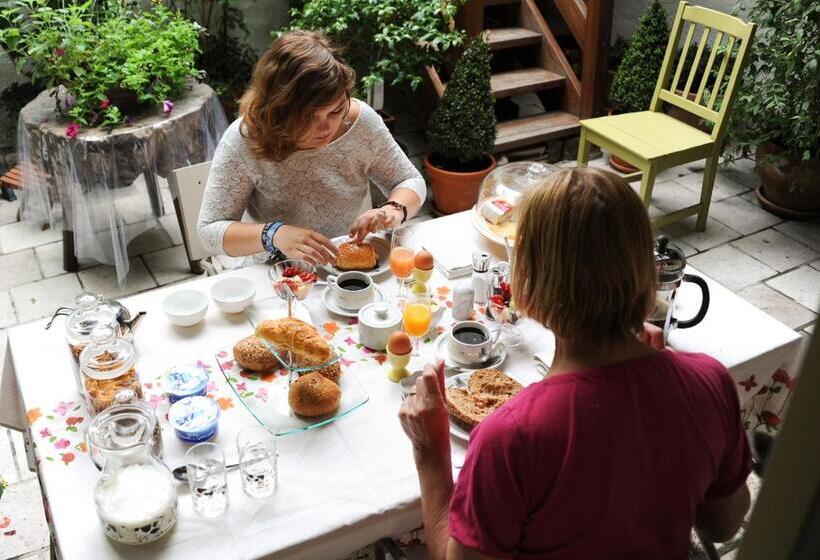 سوئیت با وان آب گرم, B&b Huyze Walburga