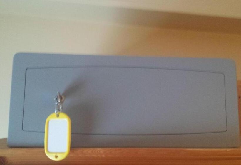 اتاق استاندارد چهار تخته, Dun Aoibhinn Guest Accommodation
