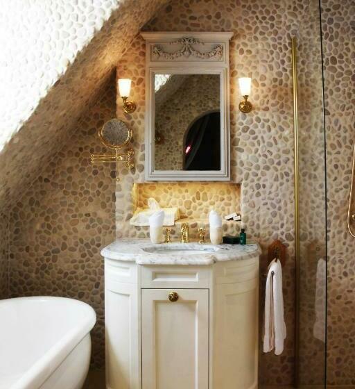 سوئیت جونیور با چشم‌انداز, Exclusive Suites The Secret Garden