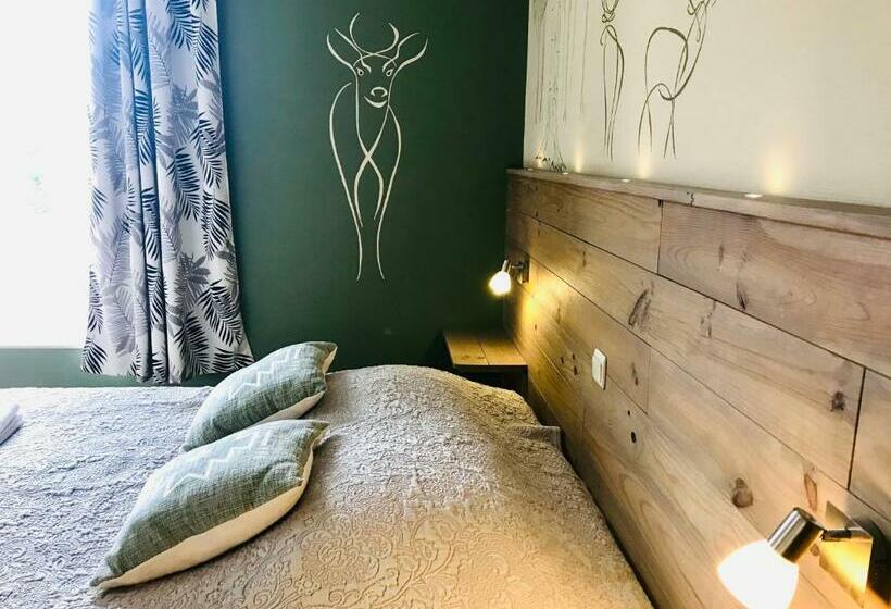 اتاق استاندارد با چشم‌انداز باغ, Taos B&b