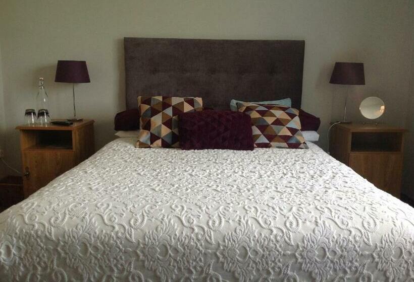 اتاق لوکس با تخت بزرگ, The Well Bed & Breakfast