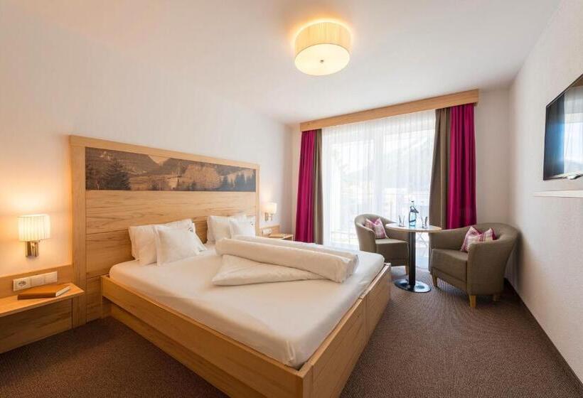 Comfort room with mountain view, Alpinhotel Monte Superior   Silvretta Card Premium Betrieb