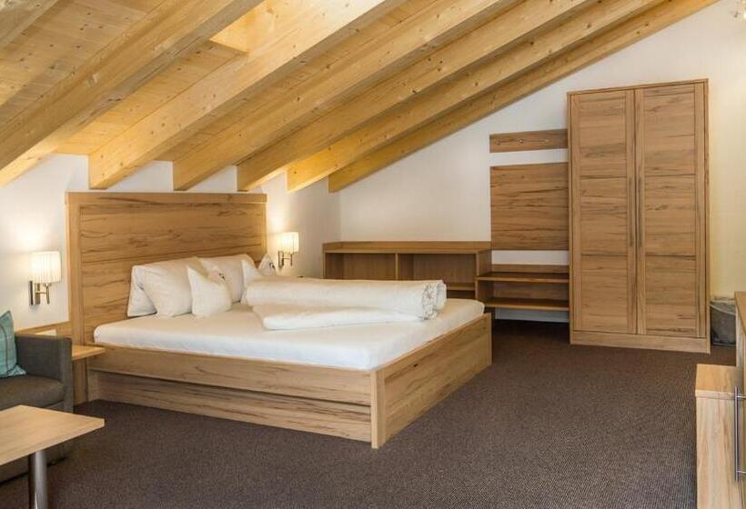 Habitació Quàdruple Estàndard amb Balconada, Alpinhotel Monte Superior   Silvretta Card Premium Betrieb