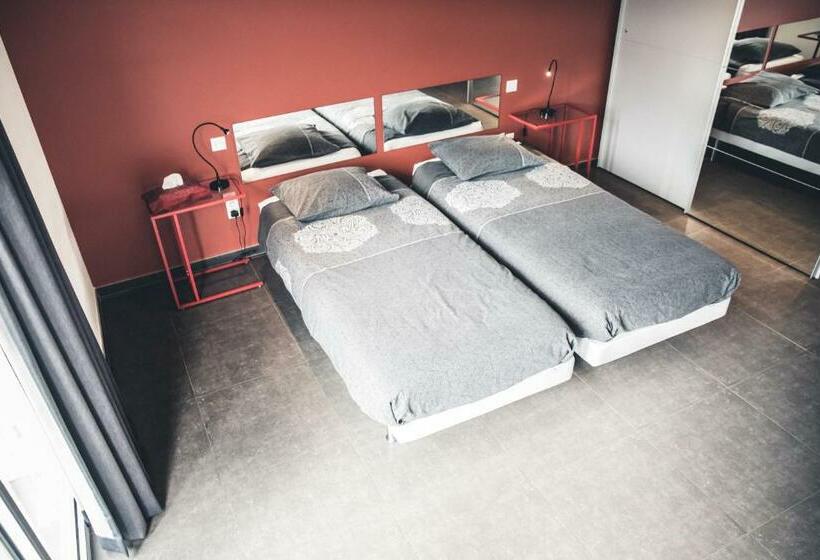 اتاق لوکس, B&b Hakuna Matata
