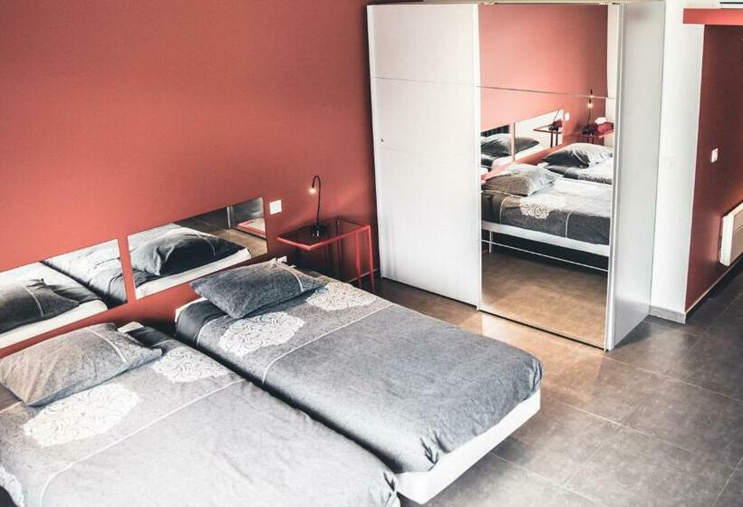 اتاق لوکس, B&b Hakuna Matata