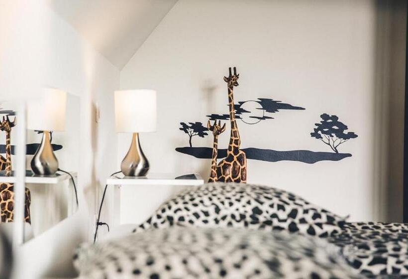 اتاق لوکس خانوادگی, B&b Hakuna Matata
