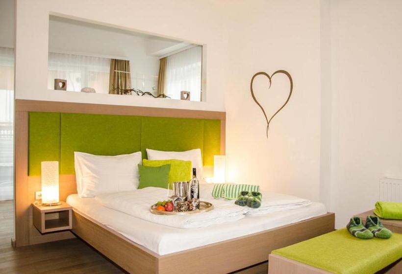 سوئیت با بالکن, Aparthotel Bergtraum