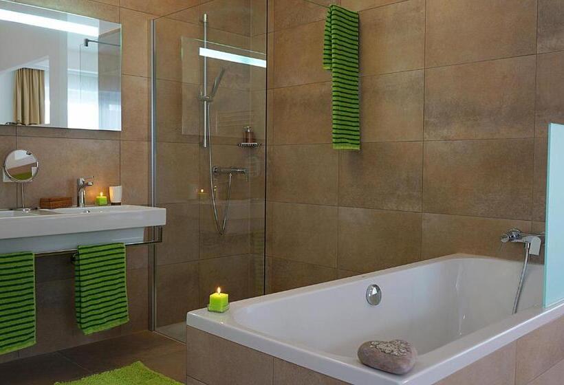 سوئیت با بالکن, Aparthotel Bergtraum