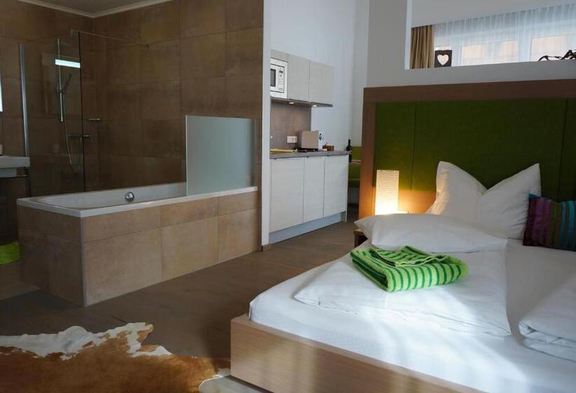 سوئیت با بالکن, Aparthotel Bergtraum