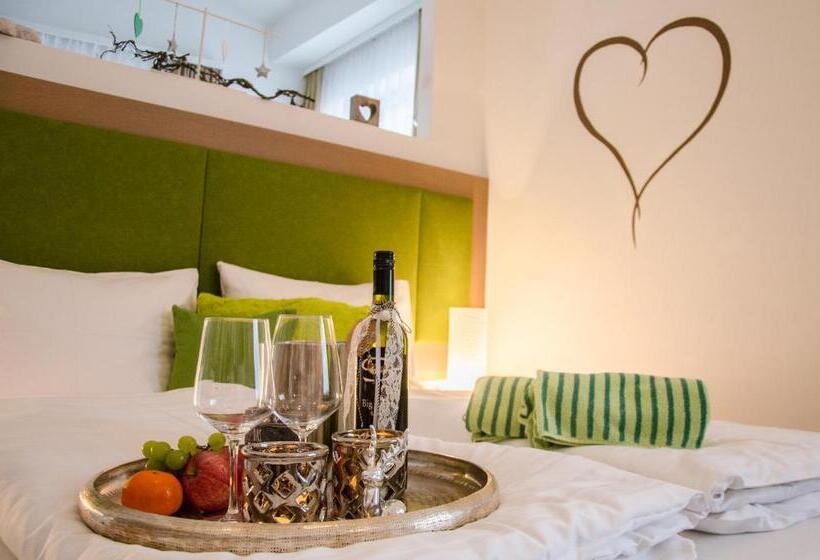 سوئیت با بالکن, Aparthotel Bergtraum