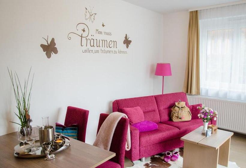 سوئیت با بالکن, Aparthotel Bergtraum