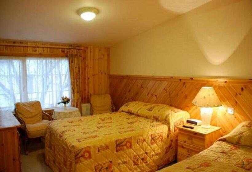 اتاق استاندارد سه نفره, Hawthorn House Guesthouse