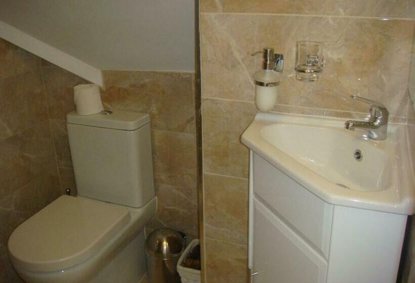 اتاق استاندارد, Shandon Bells Guest House